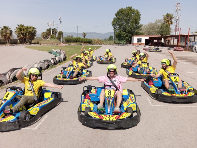  Addio al celibato - 999 - Logo del kart Viladecans