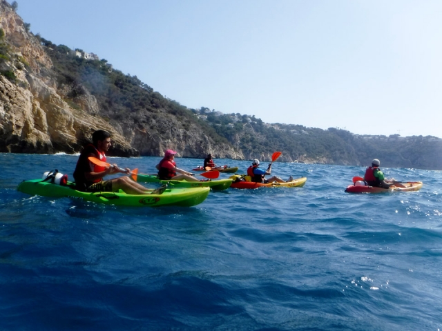  Kayak route to the Carved cave 