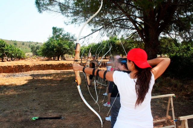  Archery practice 