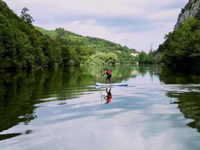 Explorando la montana en SUP