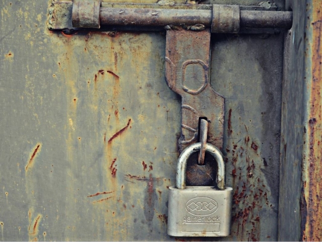 Candado oxidado