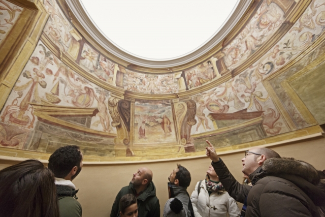 Hablando sobre los frescos