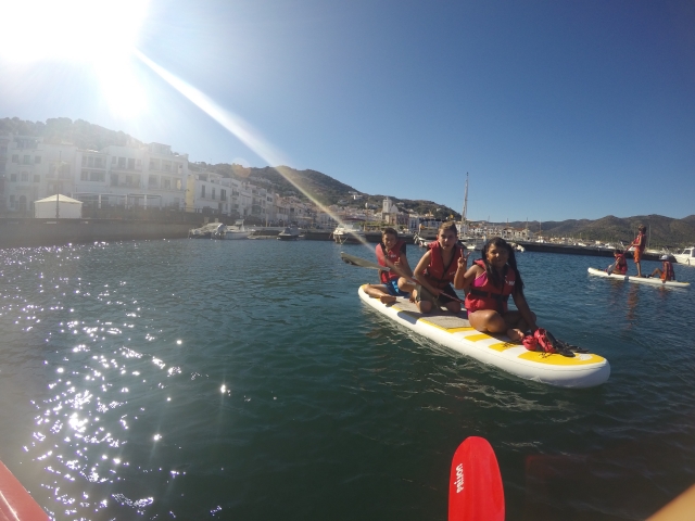  Drei Schüler auf dem Brett 