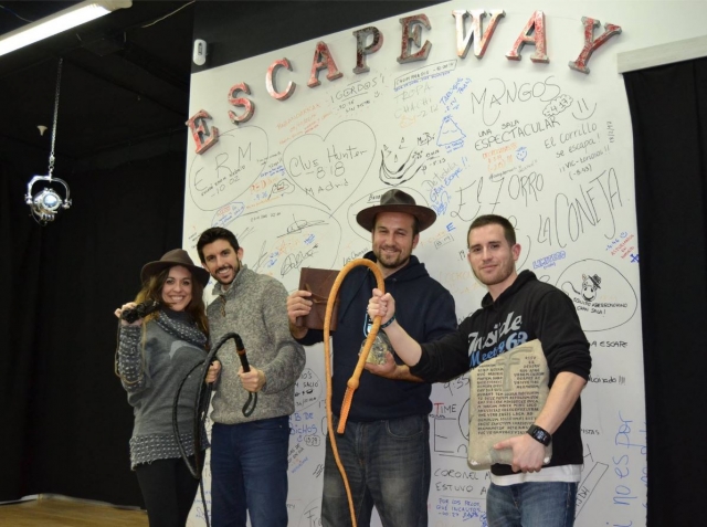  逃生室里的冒险家 