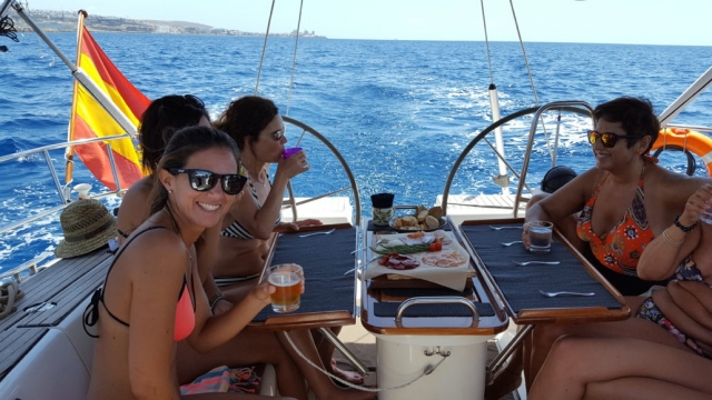 Disfrutando del aperitivo