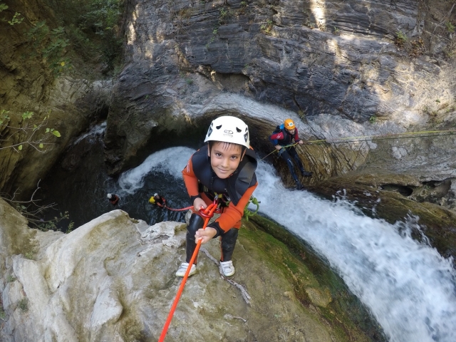 Petit une descente en rappel 