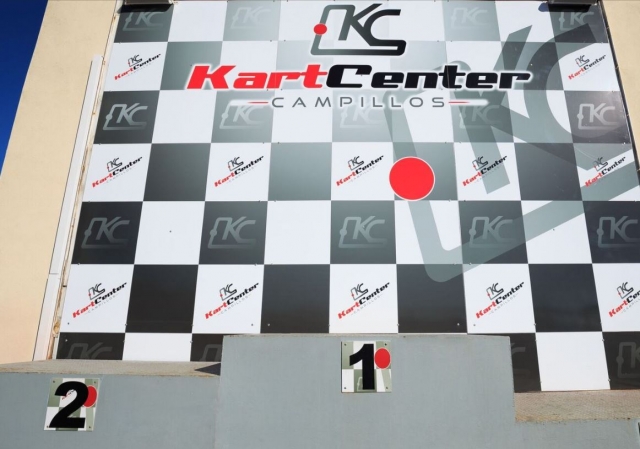  Kart center podium 