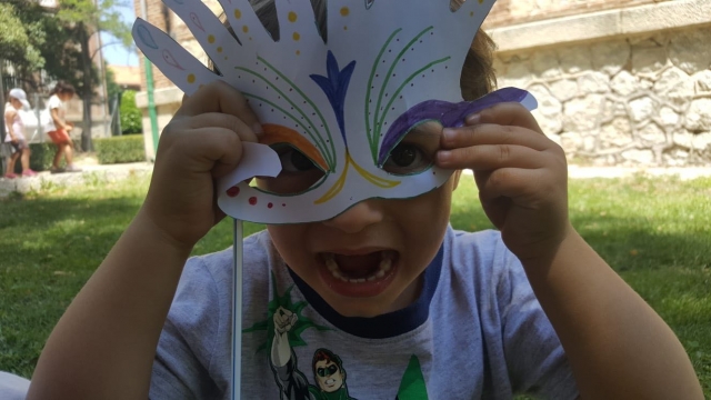  Máscaras pintadas por eles 