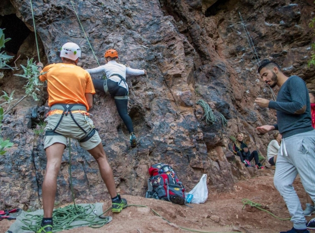  First steps in rock climbing 