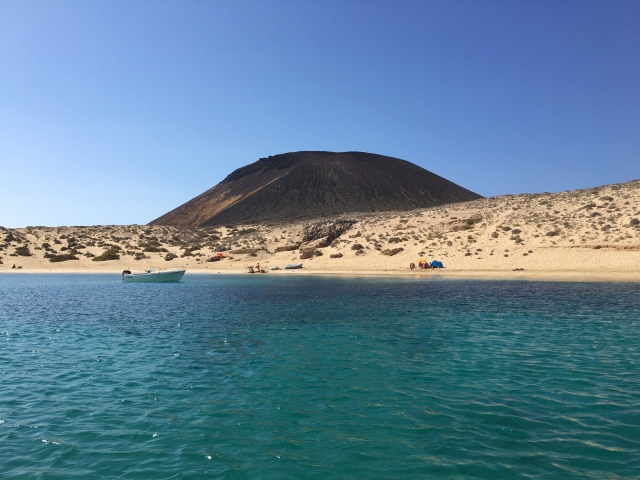 Viendo la costa de Teguise