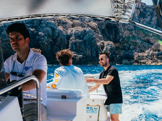  Enjoying of a boat route 