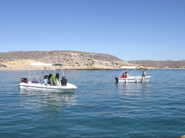 Aprovechando el dia en los barcos