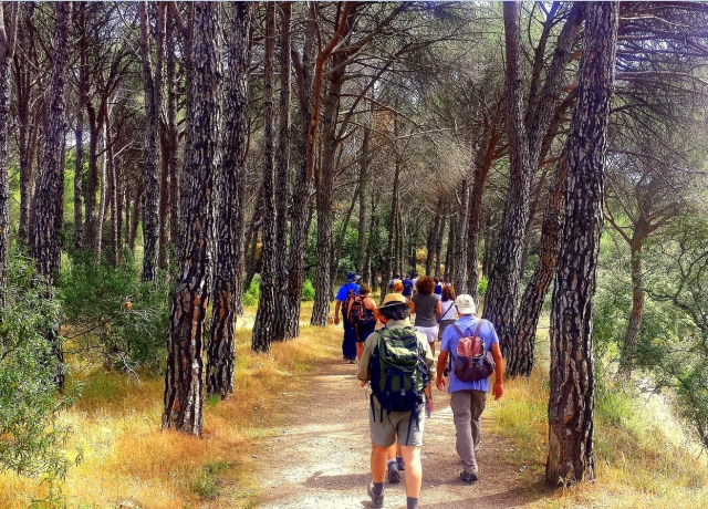  Walking towards the Presa del Gasco 