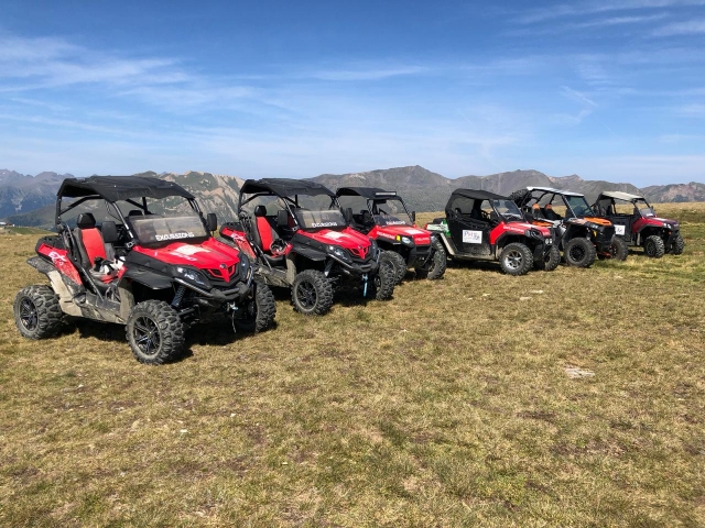 Buggies aparcados en el caminos