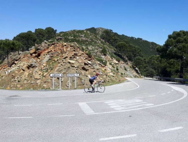Tomando direccion Estepona en bici