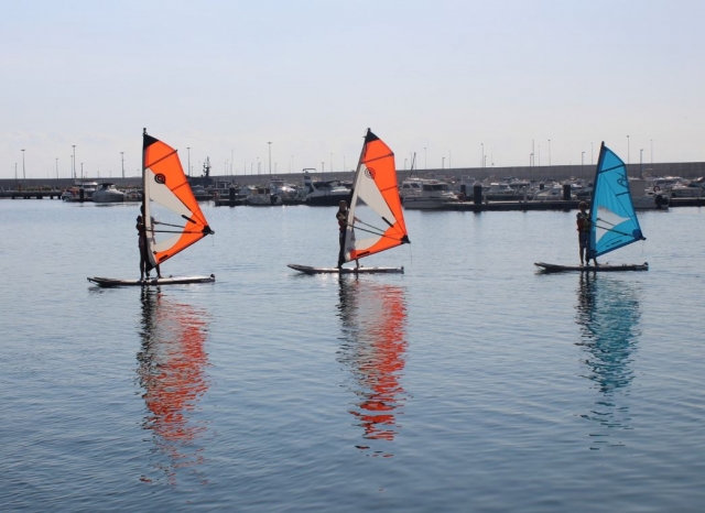 Aprendendo em três pranchas de windsurf 