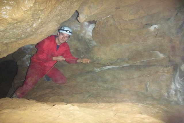  Passing through the Asturian cave 
