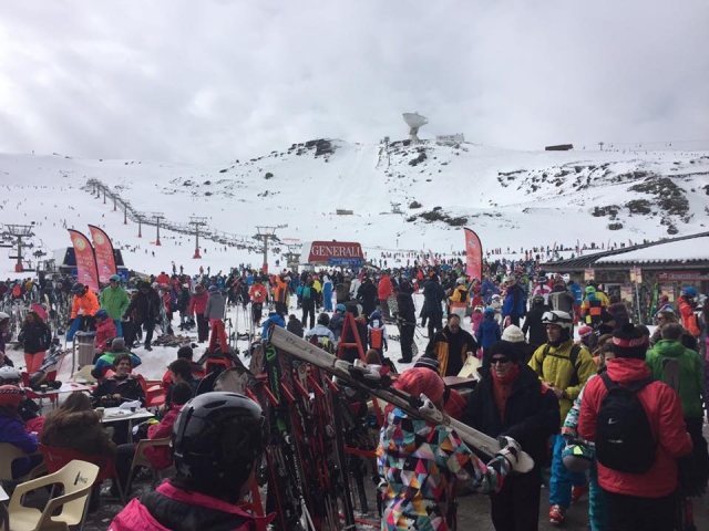  内华达山脉滑雪场 