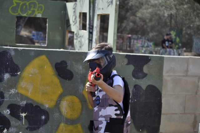  Aiming with the children's marker 