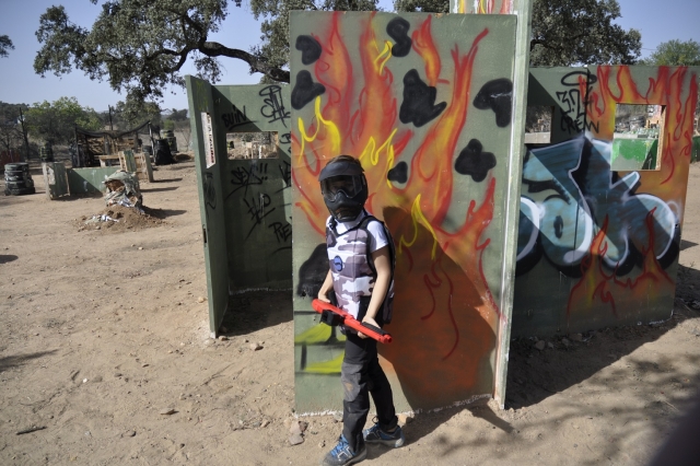  Children's paintball in a themed labyrinth