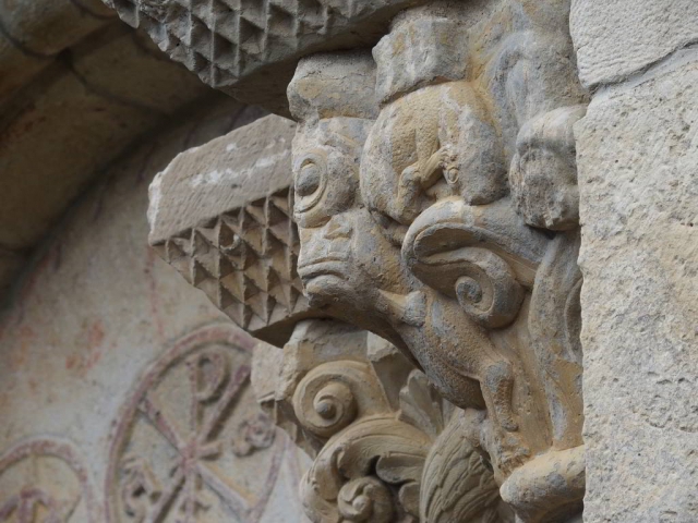  Particolare della chiesa di Artaiz 