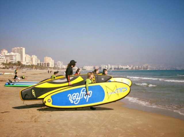 Transportando las tablas junto al monitor