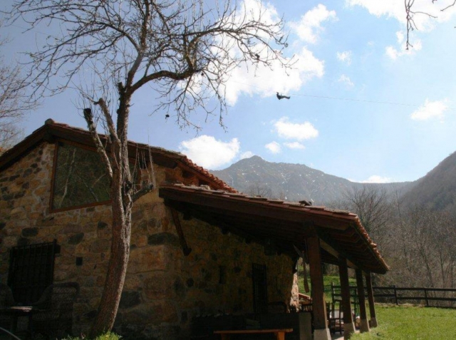  Zip line in front to the Picos de Europa