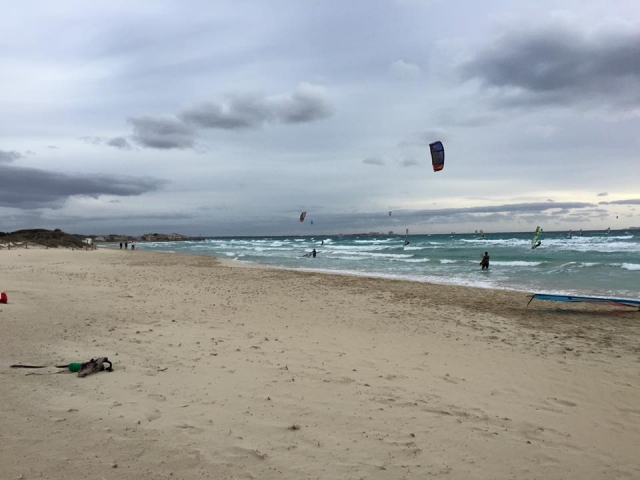kitesurf en la playa