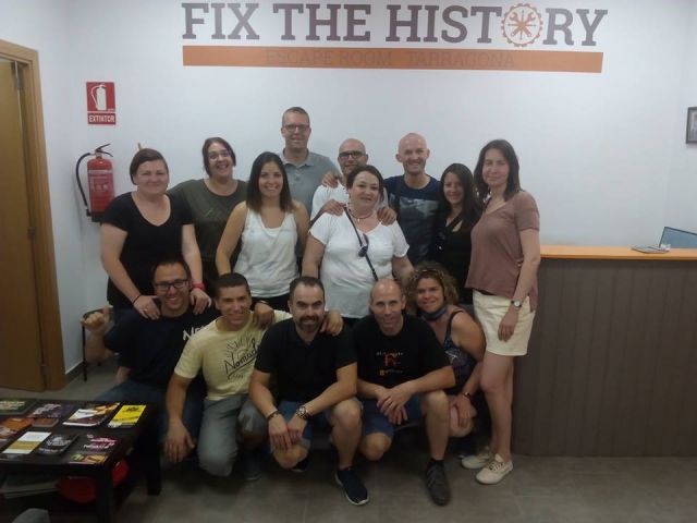  Familiari in un'escape room a Tarragona 