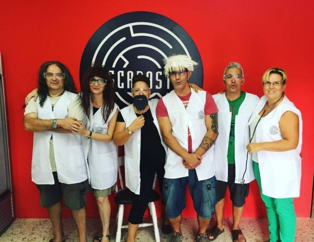 Disfrazados en la escape room