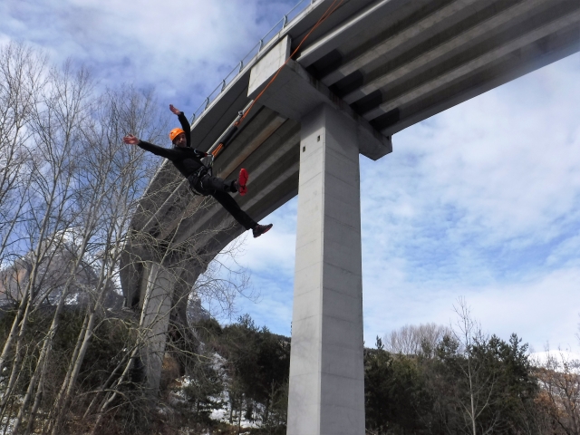  Bungee jumping in Barcelona 