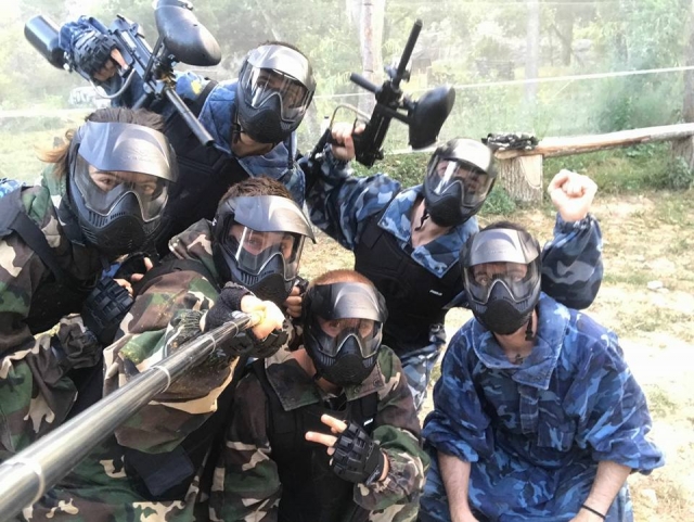 Con las mascaras protectoras