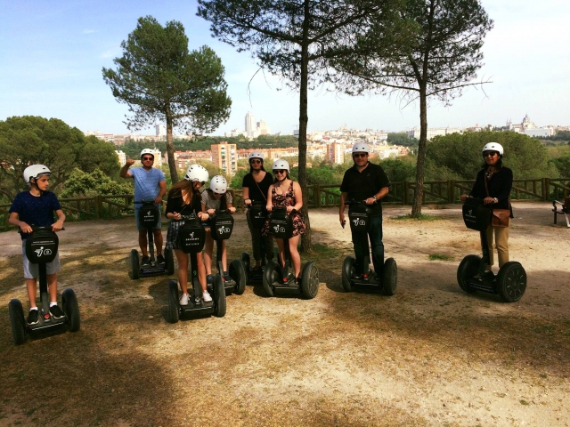 Parque madrileno en segway