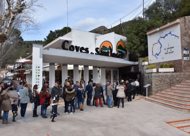 Acceso a Coves de Sant Josep