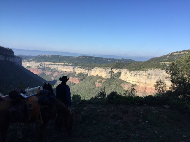 Paisaje catalán a caballo