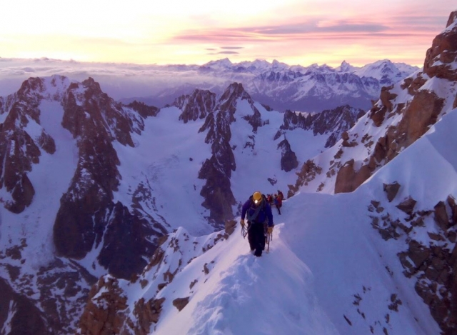  Ice climbing expedition 