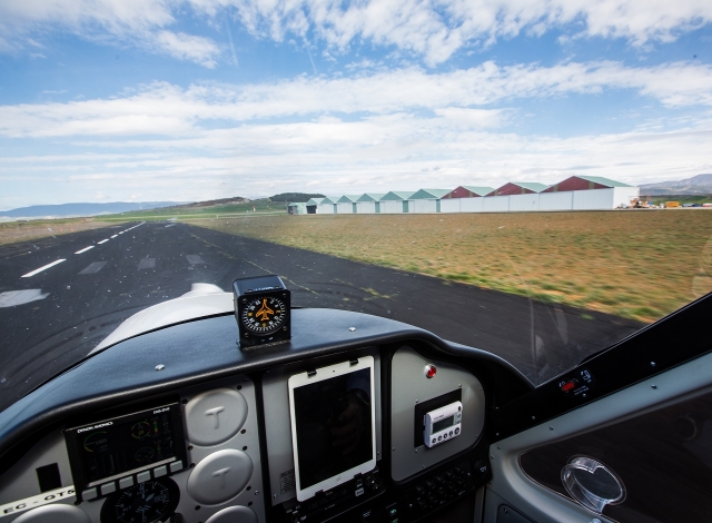 Cabina de la avioneta en Lumbier