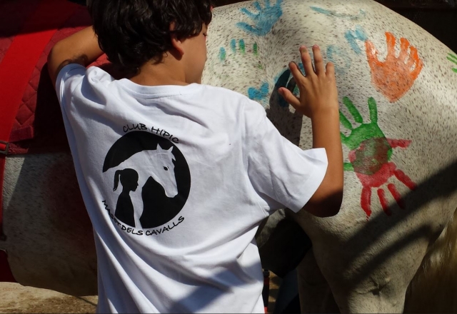 Pintando sobre el caballo