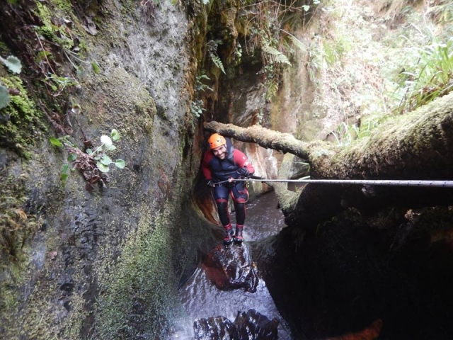  aquatic canyoning 