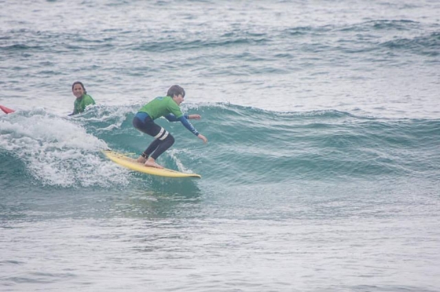 taking a good wave 