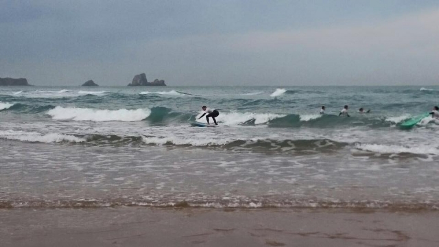 en las olas
