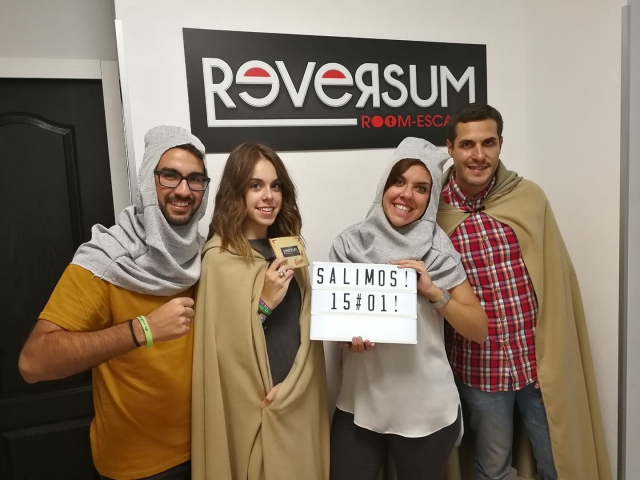  骄傲的逃脱艺术家 