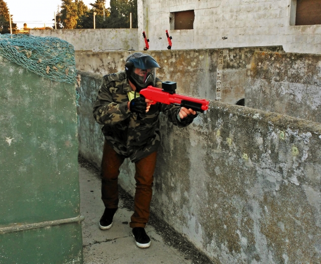 escondido con la marcadora