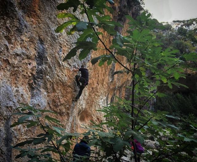 probando la escalada