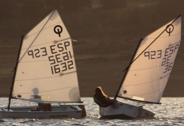 Aprendiendo a navegar en optimist