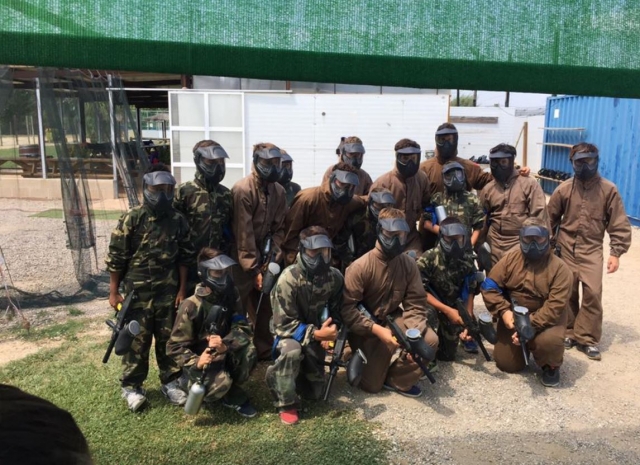  Gruppe mit Farbmarkierungen 
