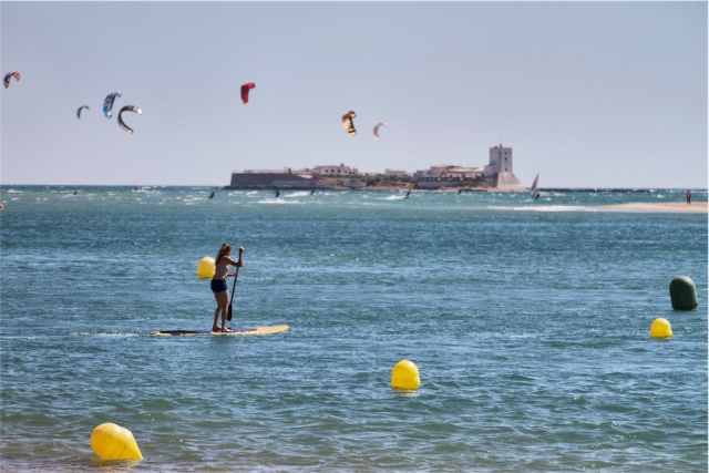 Paddle surf frente a Sancti Petri
