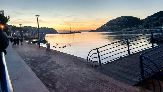 en el puerto