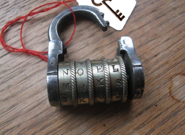  Cadenas avec clé 