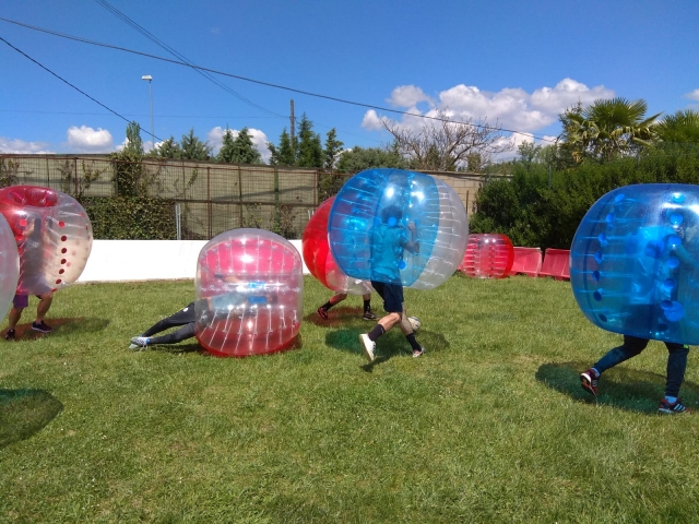  Zorbing players running